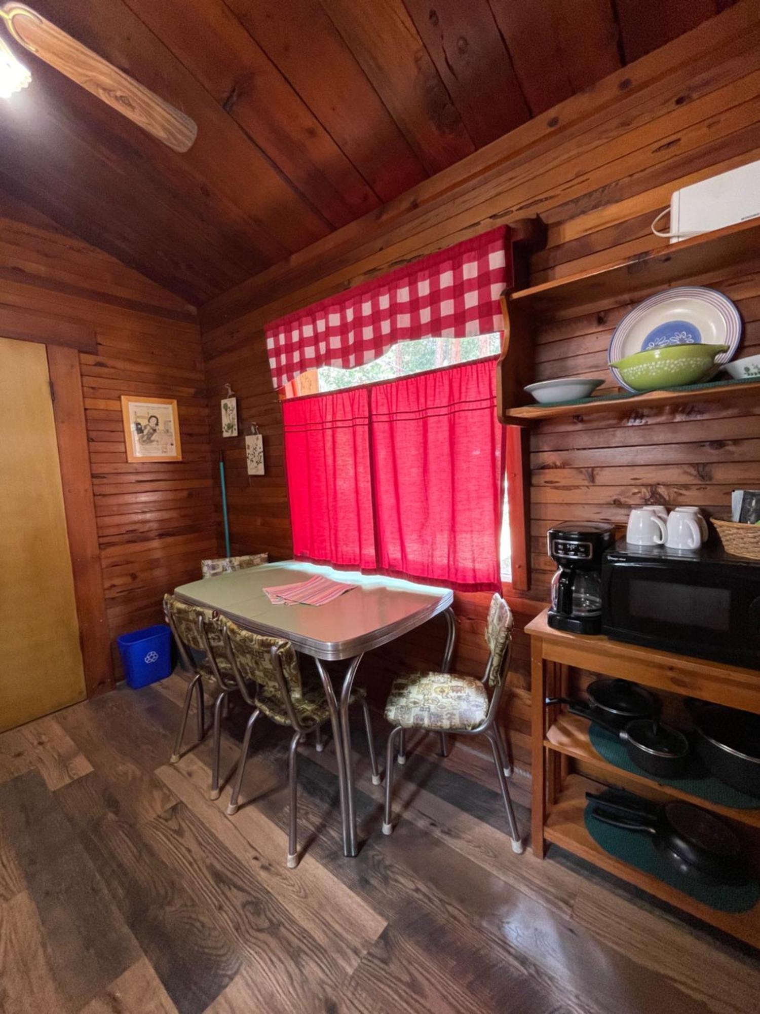 Sierra Sky Lodge Sloat Extérieur photo