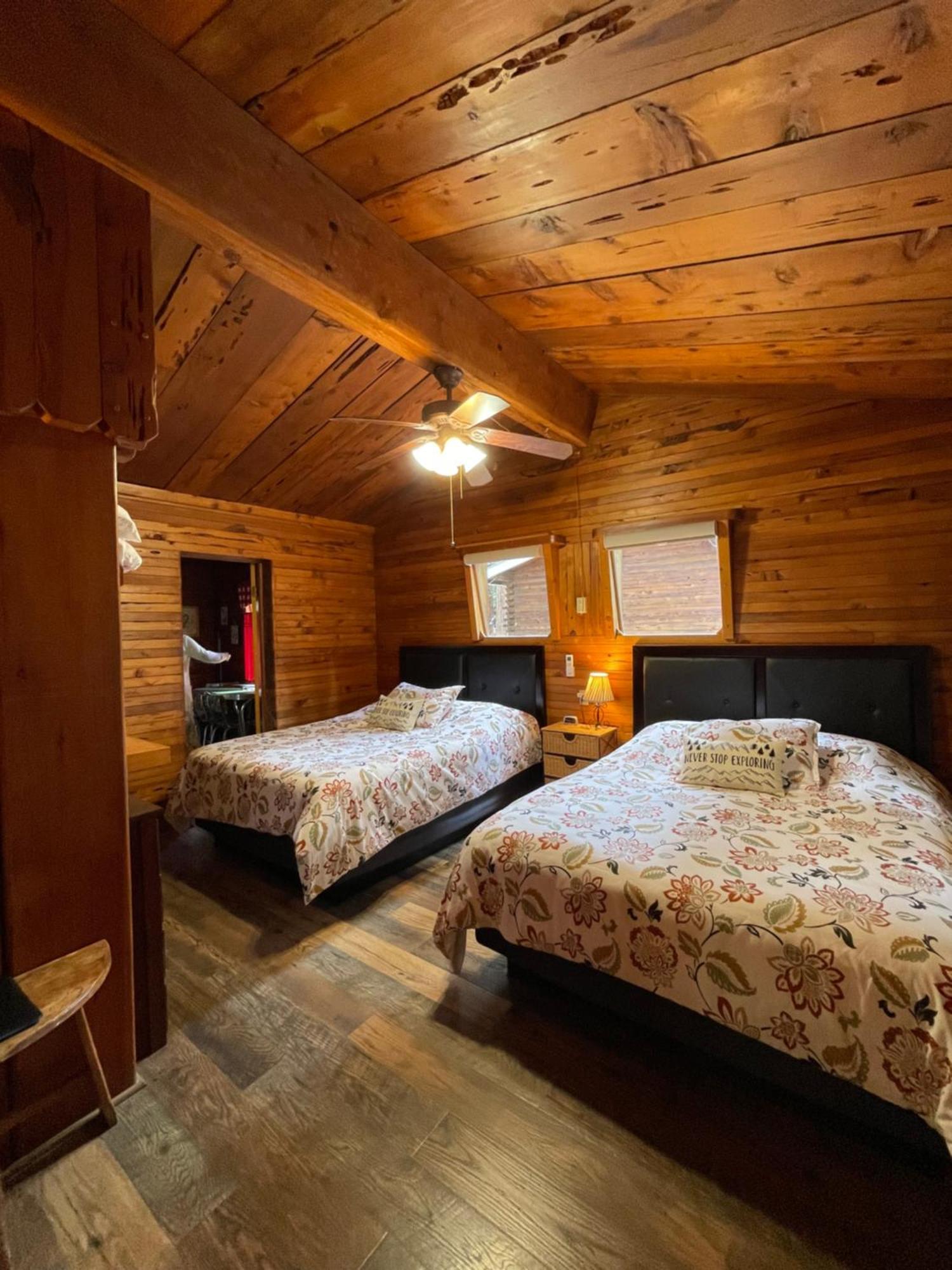 Sierra Sky Lodge Sloat Extérieur photo